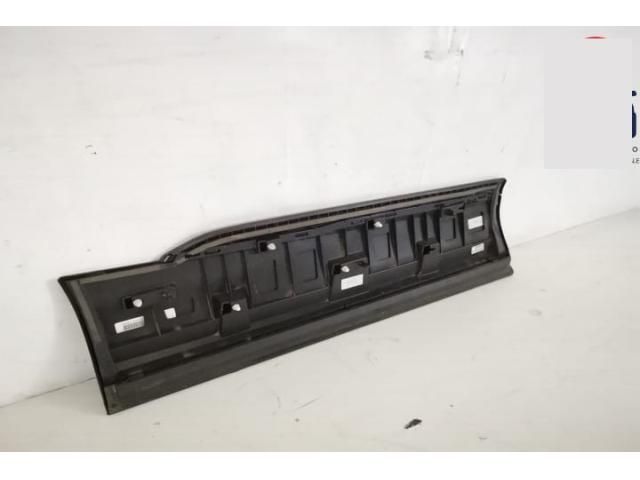 bontott AUDI Q7 Bal hátsó Ajtó Díszléc