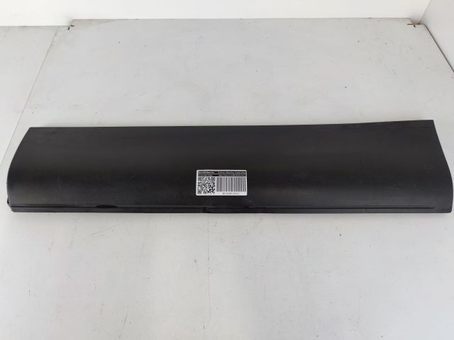 bontott AUDI Q7 Bal hátsó Ajtó Díszléc