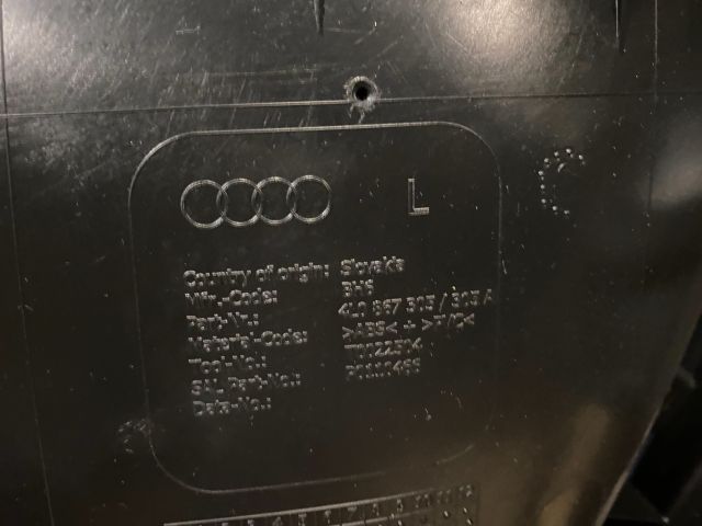 bontott AUDI Q7 Bal hátsó Ajtó Kárpit