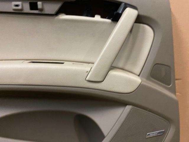 bontott AUDI Q7 Bal hátsó Ajtó Kárpit