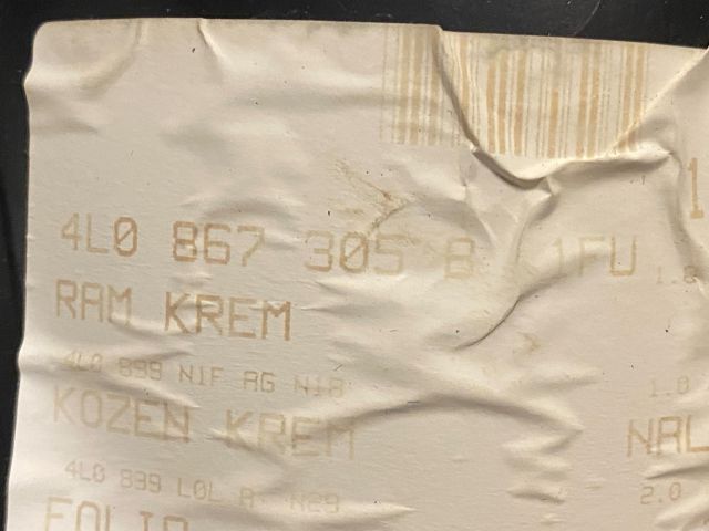 bontott AUDI Q7 Bal hátsó Ajtó Kárpit