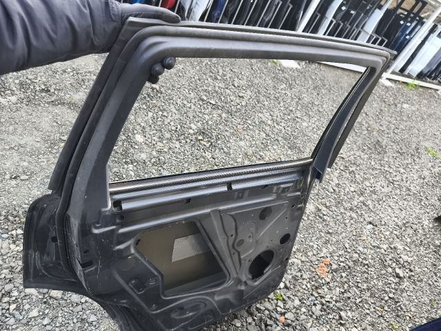 bontott AUDI Q7 Bal hátsó Ajtó (Üres lemez)