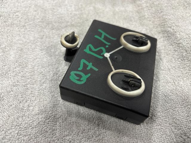 bontott AUDI Q7 Bal hátsó Ajtó Vezérlőegység