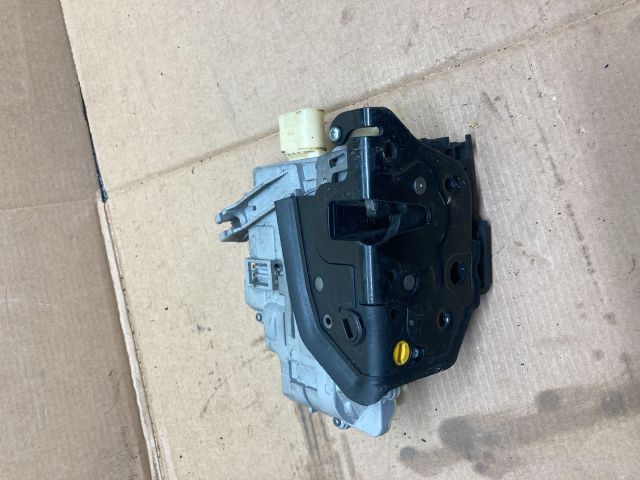 bontott AUDI Q7 Bal hátsó Ajtózár