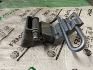 bontott AUDI Q7 Bal hátsó Alsó Zsanér