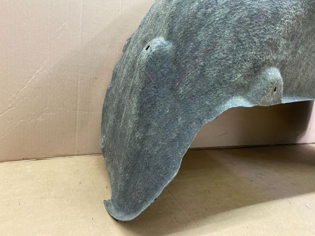 bontott AUDI Q7 Bal hátsó Dobbetét (Kerékjárati, Műanyag)