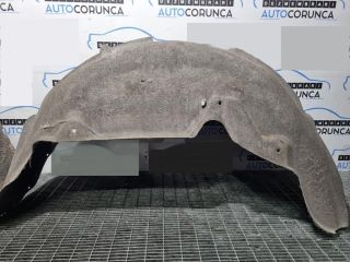 bontott AUDI Q7 Bal hátsó Dobbetét (Kerékjárati, Műanyag)