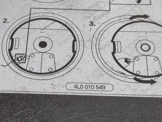bontott AUDI Q7 Bal hátsó Hangszóró