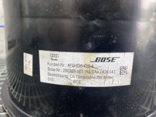 bontott AUDI Q7 Bal hátsó Hangszóró