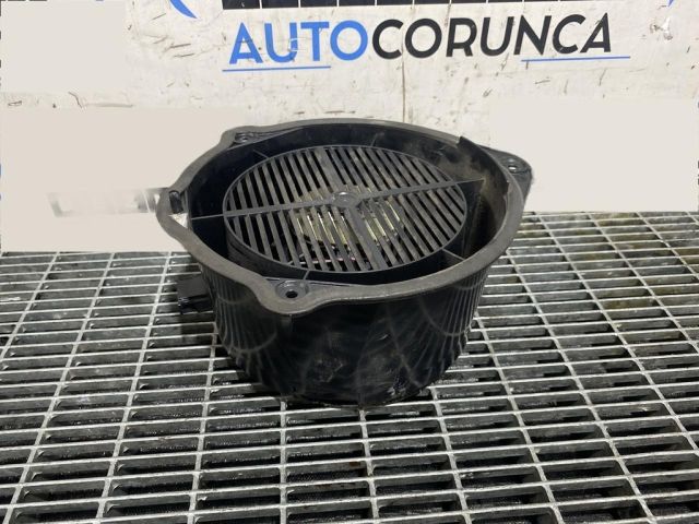 bontott AUDI Q7 Bal hátsó Hangszóró