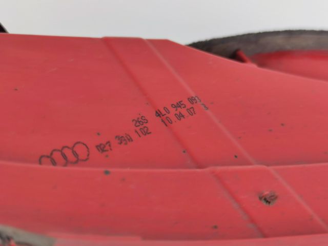 bontott AUDI Q7 Bal Hátsó Lámpa