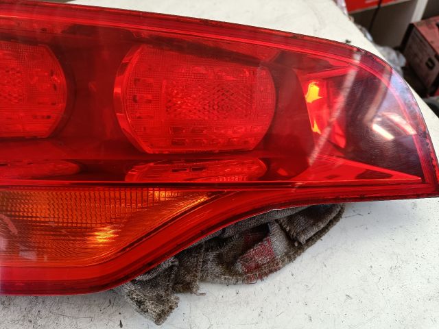 bontott AUDI Q7 Bal Hátsó Lámpa