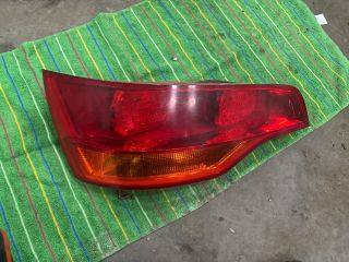 bontott AUDI Q7 Bal Hátsó Lámpa