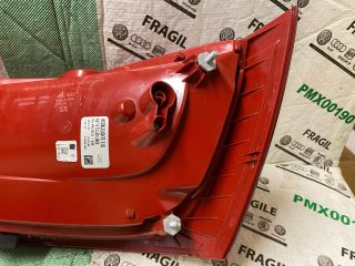 bontott AUDI Q7 Bal Hátsó Lámpa