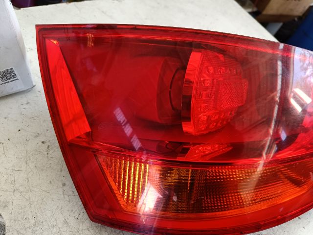 bontott AUDI Q7 Bal Hátsó Lámpa