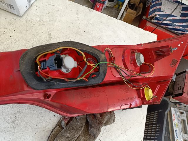 bontott AUDI Q7 Bal Hátsó Lámpa