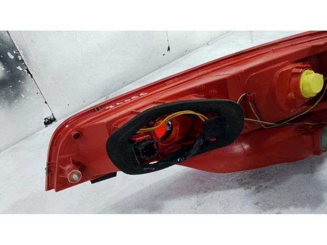 bontott AUDI Q7 Bal Hátsó Lámpa