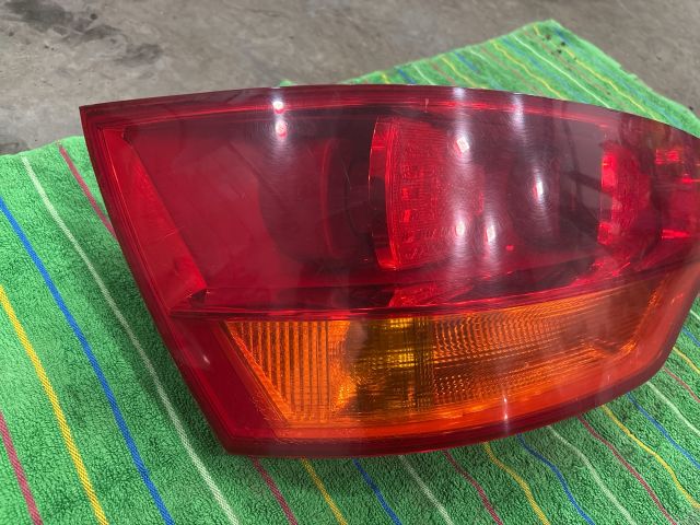 bontott AUDI Q7 Bal Hátsó Lámpa