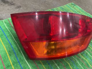 bontott AUDI Q7 Bal Hátsó Lámpa