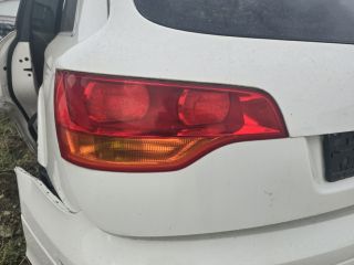 bontott AUDI Q7 Bal Hátsó Lámpa