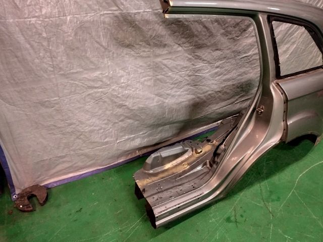 bontott AUDI Q7 Bal hátsó Negyed Karosszéria Csomag