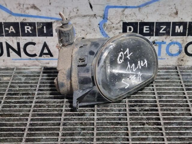 bontott AUDI Q7 Bal Ködfényszóró