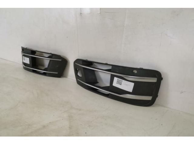 bontott AUDI Q7 Bal Ködlámpa Rács