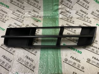 bontott AUDI Q7 Bal Ködlámpa Rács