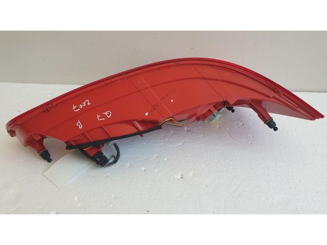 bontott AUDI Q7 Bal Külső Hátsó Lámpa