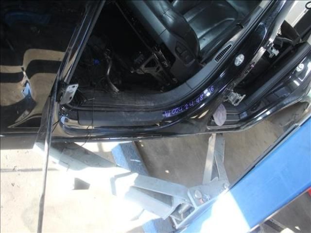 bontott AUDI Q7 Bal Küszöb