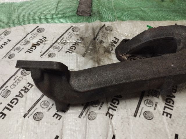 bontott AUDI Q7 Bal Leömlő (V-Motor/Boxer)