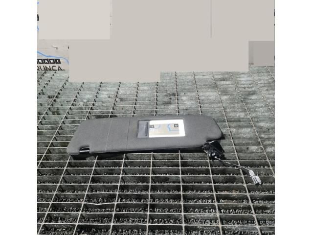 bontott AUDI Q7 Bal Napellenző