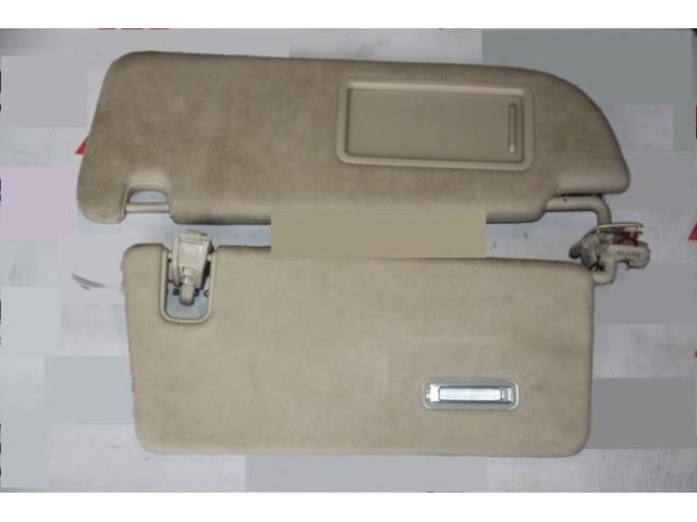 bontott AUDI Q7 Bal Napellenző