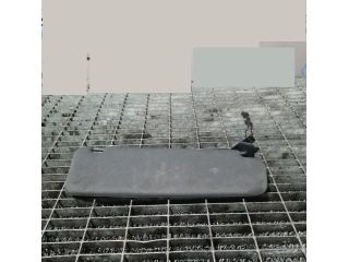 bontott AUDI Q7 Bal Napellenző