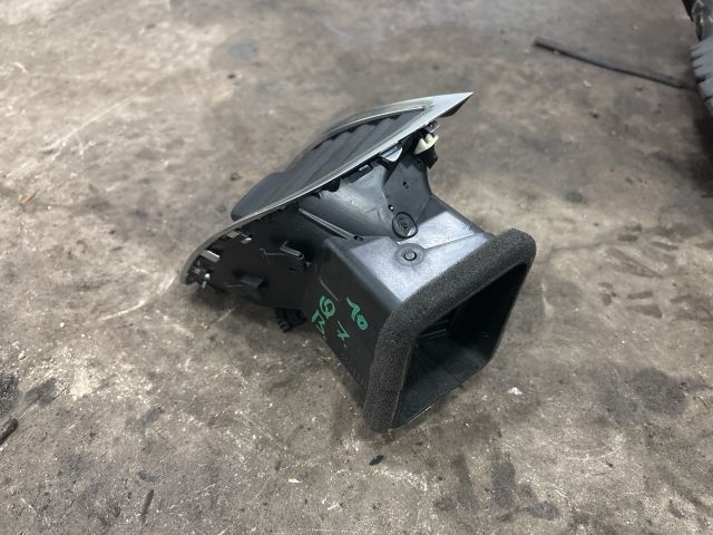 bontott AUDI Q7 Bal Szellőző