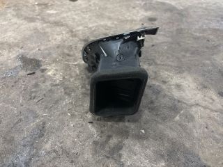 bontott AUDI Q7 Bal Szellőző