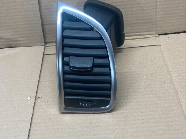 bontott AUDI Q7 Bal Szellőző