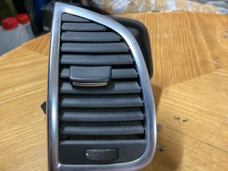 bontott AUDI Q7 Bal Szellőző