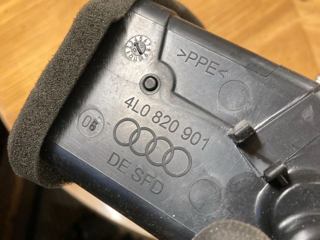 bontott AUDI Q7 Bal Szellőző