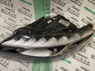 bontott AUDI Q7 Bal Xenon Fényszóró