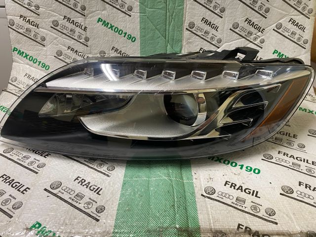 bontott AUDI Q7 Bal Xenon Fényszóró