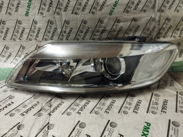 bontott AUDI Q7 Bal Xenon Fényszóró