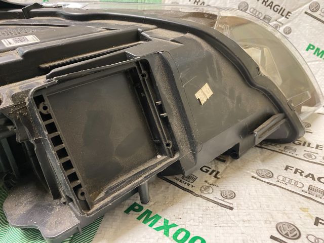 bontott AUDI Q7 Bal Xenon Fényszóró
