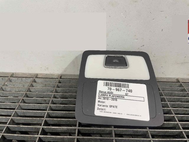 bontott AUDI Q7 Beltér Világítás Első