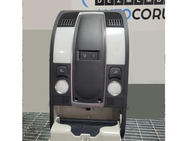 bontott AUDI Q7 Beltér Világítás Első