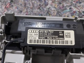 bontott AUDI Q7 Beltér Világítás Első