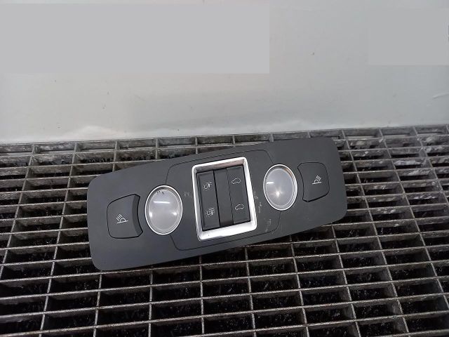 bontott AUDI Q7 Beltér Világítás Első