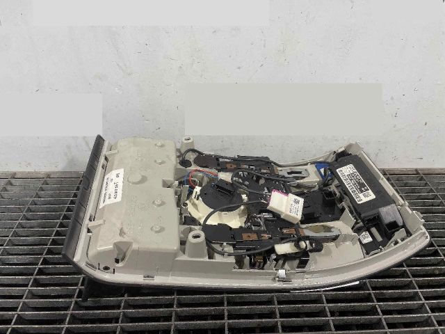 bontott AUDI Q7 Beltér Világítás Első