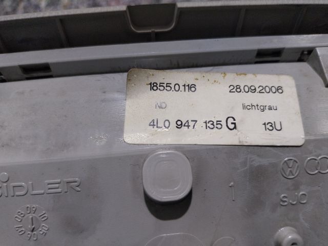 bontott AUDI Q7 Beltér Világítás Első