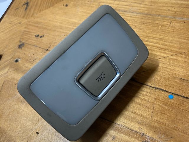 bontott AUDI Q7 Beltér Világítás Hátsó